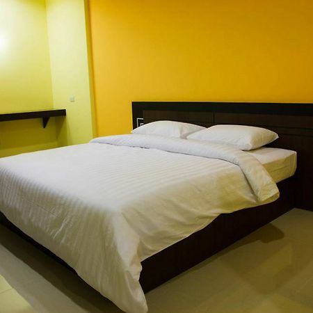 The Mondrian Khon Kaen Apartment Esterno foto