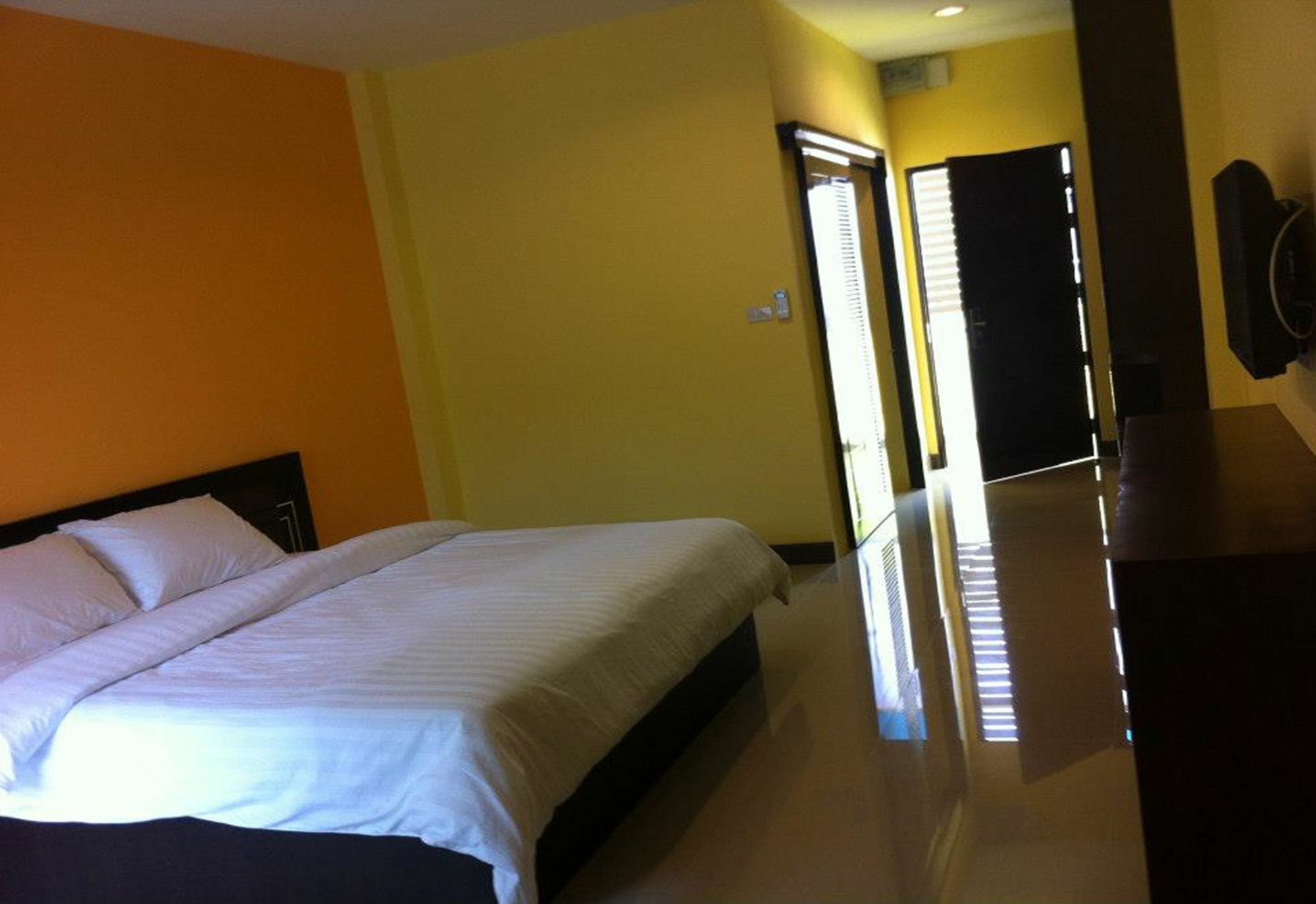 The Mondrian Khon Kaen Apartment Esterno foto